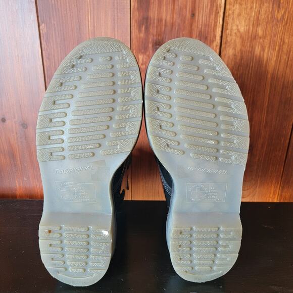 Dr. Martens Pascal Studded 1460 Black Patent Leather Boots Women 7 Combat Boots - Picture 15 of 15